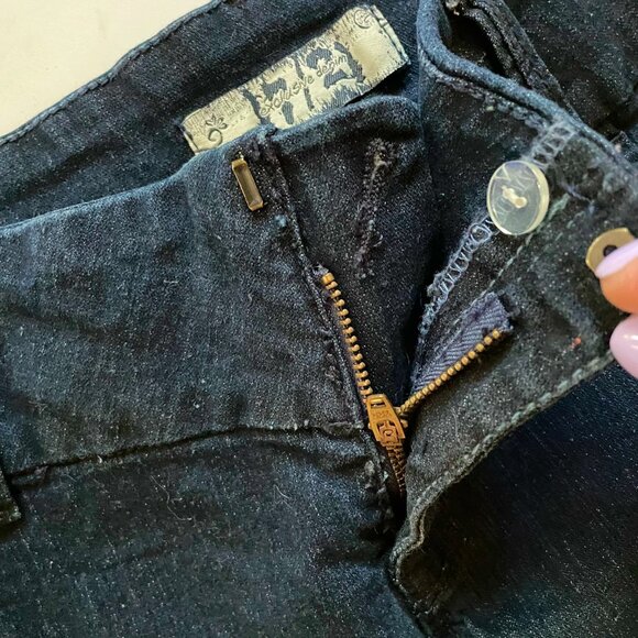 Classic navy blue jean shorts - Picture 4 of 9